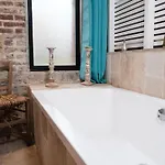 Bed & Breakfast Domaine Du Lieu Des Brocs 3*