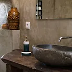 فندق مبيت وإفطار Domaine Du Lieu Des Brocs 3*