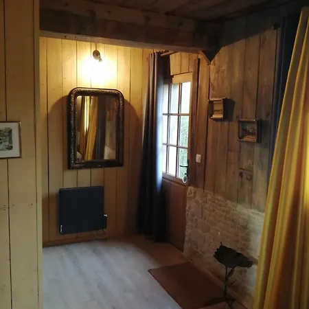 ベッド・アンド・ブレックファスト Domaine Du Lieu Des Brocs - Country Club Brucourt