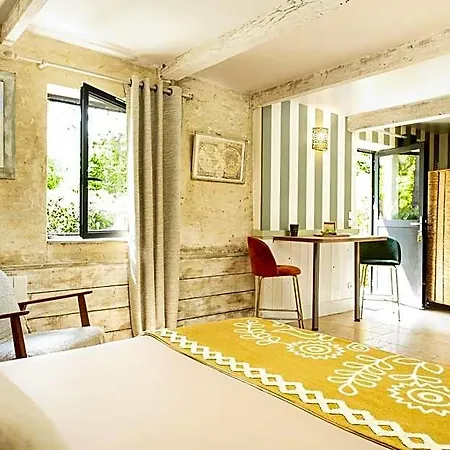 Domaine Du Lieu Des Brocs - Country Club 3* Brucourt