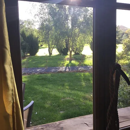 Domaine Du Lieu Des Brocs Bed & Breakfast