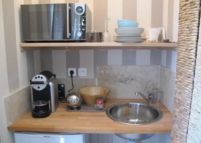 Domaine Du Lieu Des Brocs Brucourt