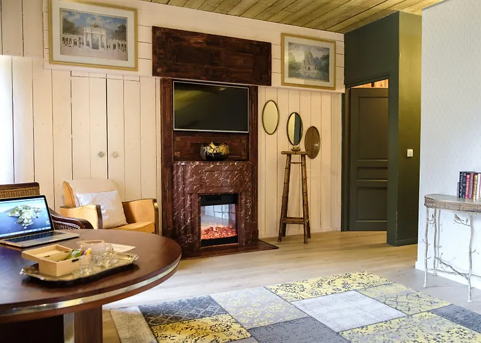 Domaine Du Lieu Des Brocs Bed & Breakfast 3*