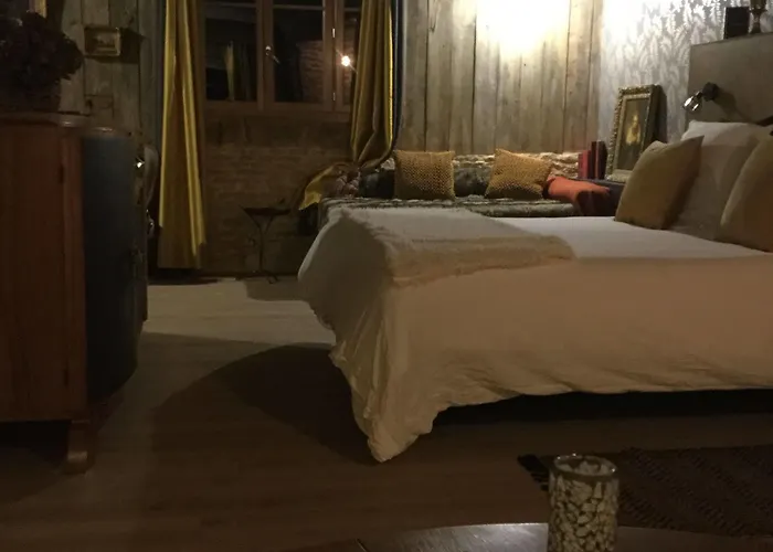 Domaine Du Lieu Des Brocs Bed & Breakfast