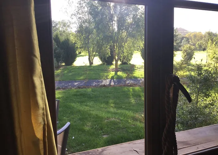 Domaine Du Lieu Des Brocs Bed & Breakfast