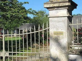 Domaine Du Lieu Des Brocs Bed & Breakfast Brucourt